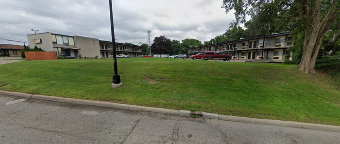 Hines Park Motel - 2022 Street View (newer photo)